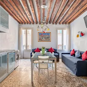 Ihomes-corte Del Calice Nel Cuore Di Venice
