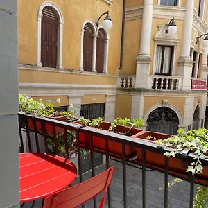 Al Malibran Apartment Venice